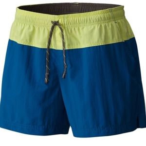 🆕 Columbia Women's Sandy River Colorblock Shorts
